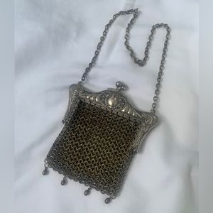 ANTIQUE GERMAN SILVER MESH COIN PURSE